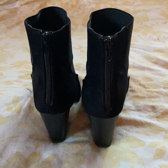 Above ankle black boots - Picture 3 of 3
